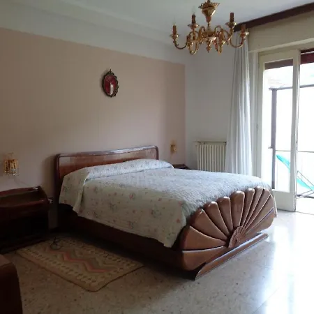 La Casa Di Betty סרניקו